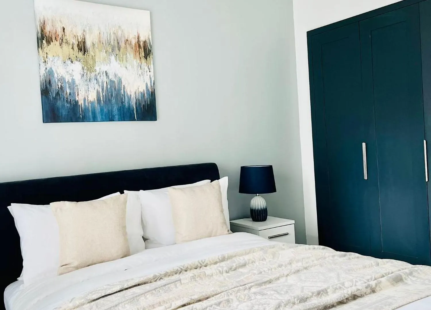 Serene Island Haven - Spacious, Scenic & Well-Located London United Kingdom